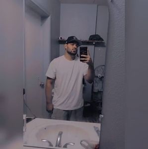 Meet your Posher, Davila